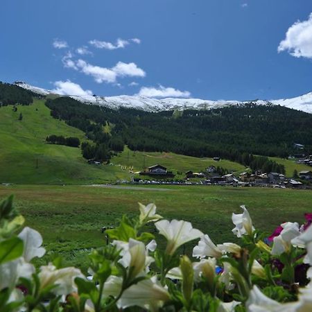Hotel Baita Della Luna Livigno Exterior photo