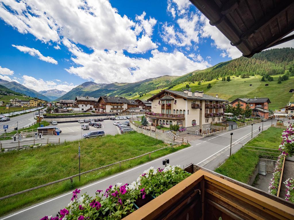 Hotel Baita Della Luna Livigno Exterior photo